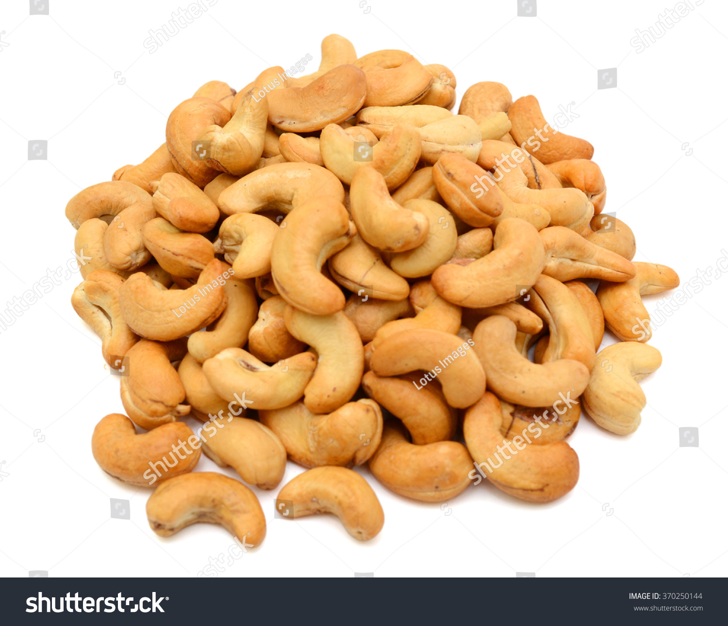 cashew nut salty roasted food ingredient natural isolated white